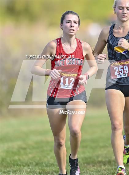 Thumbnail 2 in IHSAA Regionals (Shelbyville) photogallery.