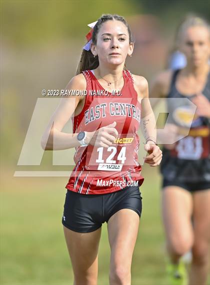 Thumbnail 2 in IHSAA Regionals (Shelbyville) photogallery.