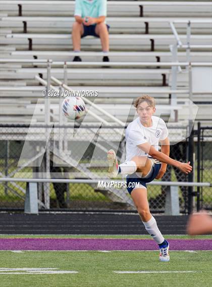 Thumbnail 3 in Norwell @ Leo photogallery.