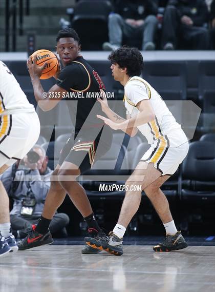 Thumbnail 2 in Crespi vs Bishop Alemany (Trinity-Mission League Show @ Intuit Dome) photogallery.