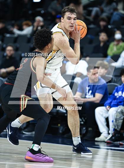 Thumbnail 3 in Crespi vs Bishop Alemany (Trinity-Mission League Show @ Intuit Dome) photogallery.