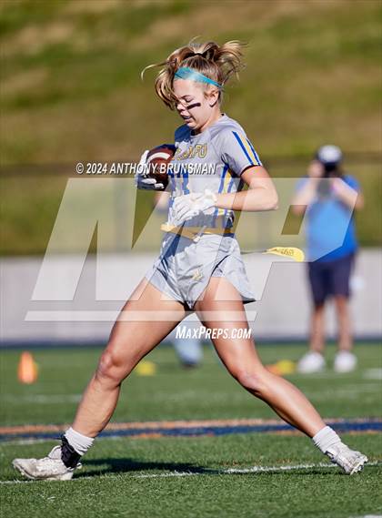 Thumbnail 2 in Livingston vs. Del Campo (CIF SJS D3 Final) photogallery.