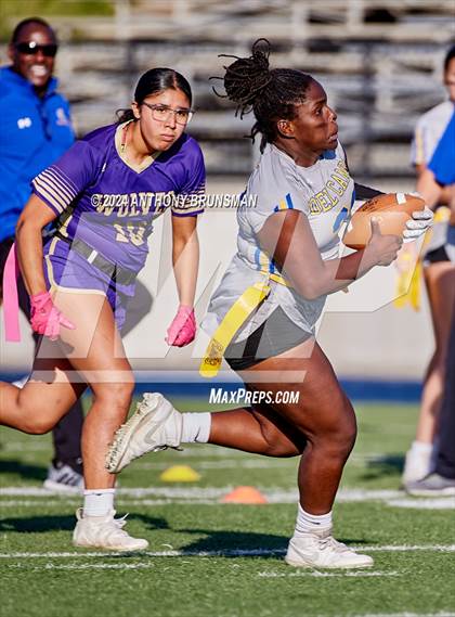 Thumbnail 3 in Livingston vs. Del Campo (CIF SJS D3 Final) photogallery.