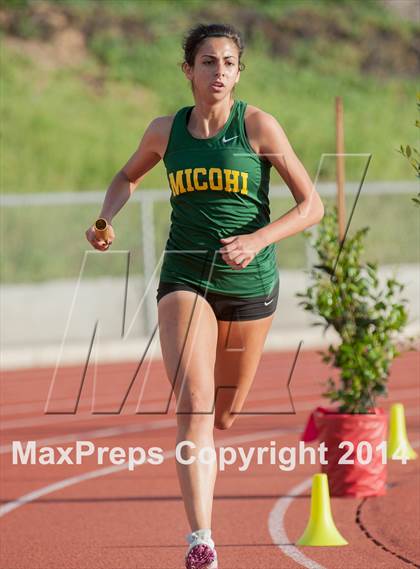 Thumbnail 1 in Redondo Nike Invitational (Girls 4x800m Relay) photogallery.