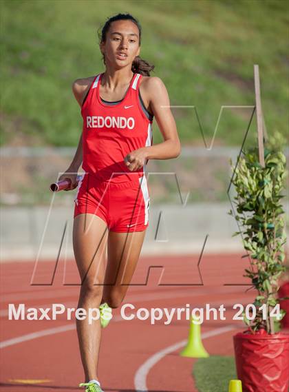 Thumbnail 3 in Redondo Nike Invitational (Girls 4x800m Relay) photogallery.