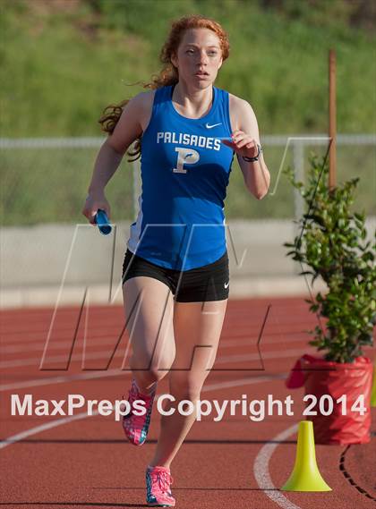 Thumbnail 3 in Redondo Nike Invitational (Girls 4x800m Relay) photogallery.