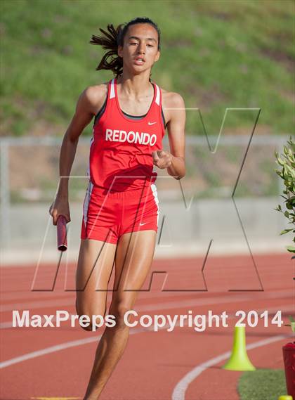 Thumbnail 2 in Redondo Nike Invitational (Girls 4x800m Relay) photogallery.