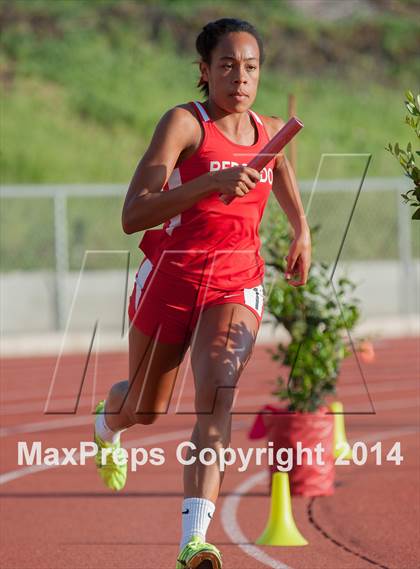 Thumbnail 3 in Redondo Nike Invitational (Girls 4x800m Relay) photogallery.