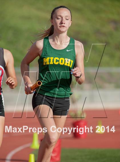 Thumbnail 2 in Redondo Nike Invitational (Girls 4x800m Relay) photogallery.