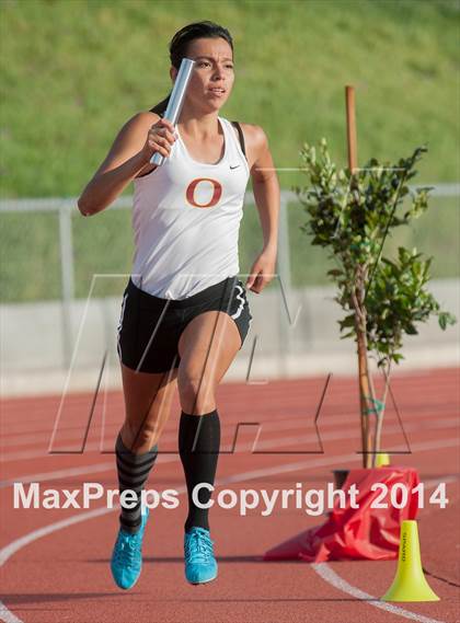 Thumbnail 1 in Redondo Nike Invitational (Girls 4x800m Relay) photogallery.