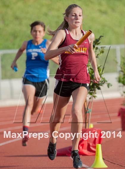 Thumbnail 2 in Redondo Nike Invitational (Girls 4x800m Relay) photogallery.