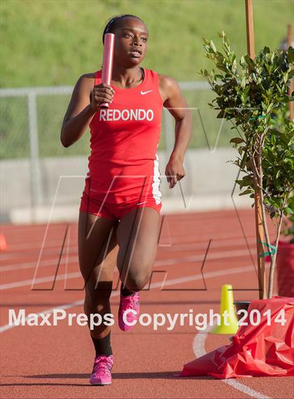 Thumbnail 3 in Redondo Nike Invitational (Girls 4x800m Relay) photogallery.