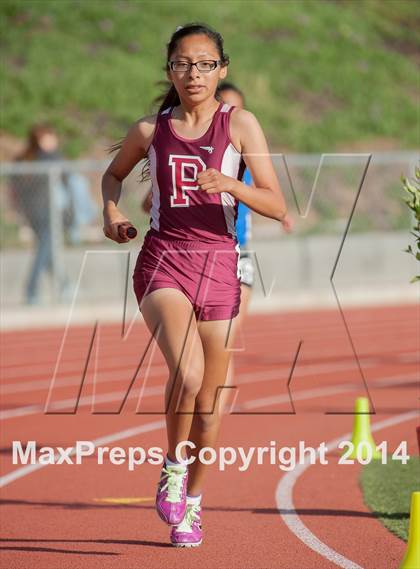 Thumbnail 2 in Redondo Nike Invitational (Girls 4x800m Relay) photogallery.