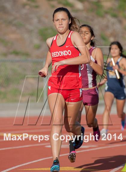 Thumbnail 2 in Redondo Nike Invitational (Girls 4x800m Relay) photogallery.