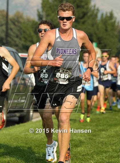 Thumbnail 2 in Highland Cross Country Invitational photogallery.