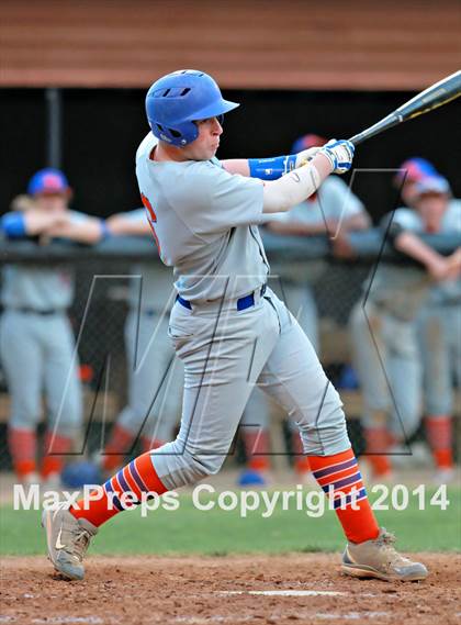 Thumbnail 2 in Orange vs. Glenn photogallery.