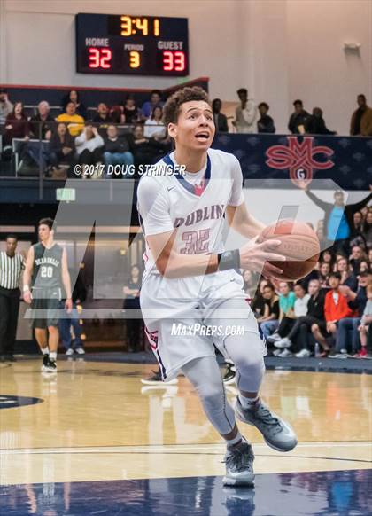 Thumbnail 1 in Dublin vs. De La Salle (CIF-NCS Division 1 Championship at St. Mary's College) photogallery.
