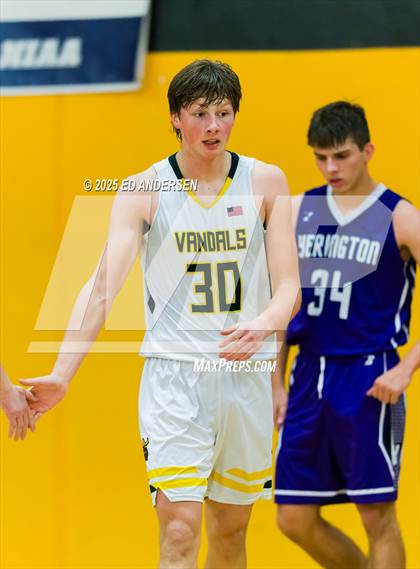 Thumbnail 1 in Yerington vs. Eureka (Serpent Classic) photogallery.