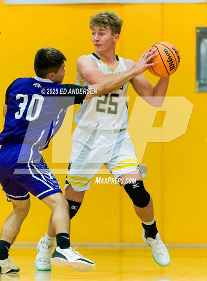 Thumbnail 3 in Yerington vs. Eureka (Serpent Classic) photogallery.