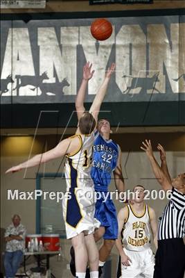 Thumbnail 2 in Temescal Canyon vs Kitsilano-Canada (Torrey Pines Holiday Classic) photogallery.