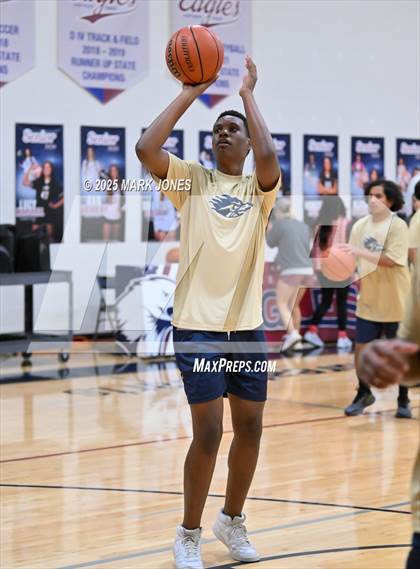 Thumbnail 2 in Great Hearts Anthem vs. Phoenix Day School for the Deaf (Parents Night) photogallery.