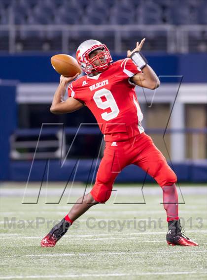 Thumbnail 2 in Poteet vs. Wilson (UIL 4A Div 2 Area Playoff) photogallery.
