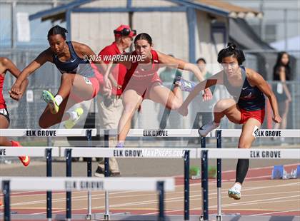 Thumbnail 1 in Herd Roundup @ Elk Grove HS photogallery.