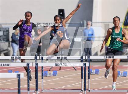 Thumbnail 2 in Herd Roundup @ Elk Grove HS photogallery.