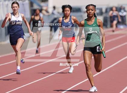 Thumbnail 3 in Herd Roundup @ Elk Grove HS photogallery.