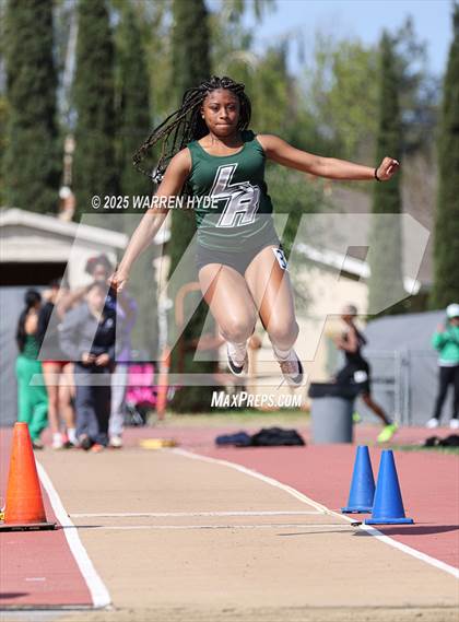 Thumbnail 3 in Herd Roundup @ Elk Grove HS photogallery.