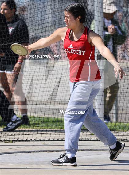 Thumbnail 2 in Herd Roundup @ Elk Grove HS photogallery.