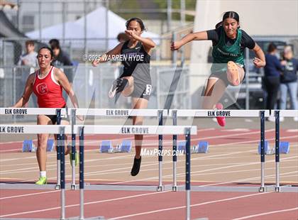 Thumbnail 3 in Herd Roundup @ Elk Grove HS photogallery.