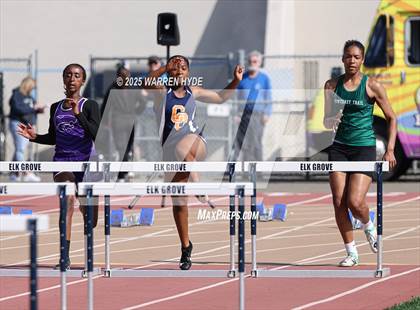 Thumbnail 1 in Herd Roundup @ Elk Grove HS photogallery.