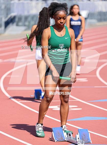 Thumbnail 3 in Herd Roundup @ Elk Grove HS photogallery.