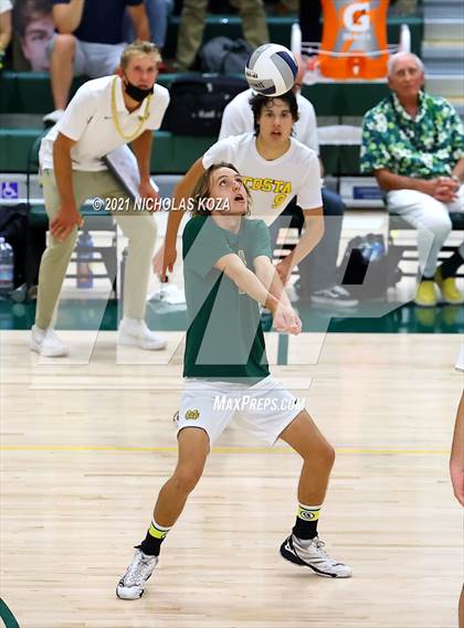 Thumbnail 3 in Loyola vs. Mira Costa (CIF D1 SoCal Regional Final) photogallery.