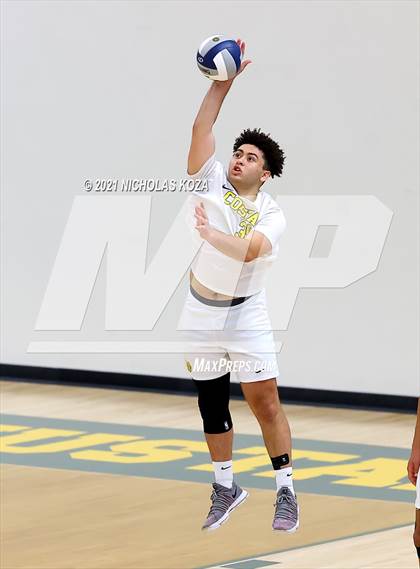 Thumbnail 2 in Loyola vs. Mira Costa (CIF D1 SoCal Regional Final) photogallery.
