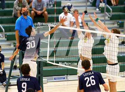 Thumbnail 1 in Loyola vs. Mira Costa (CIF D1 SoCal Regional Final) photogallery.