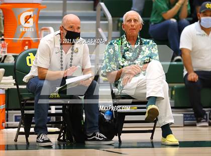 Thumbnail 1 in Loyola vs. Mira Costa (CIF D1 SoCal Regional Final) photogallery.