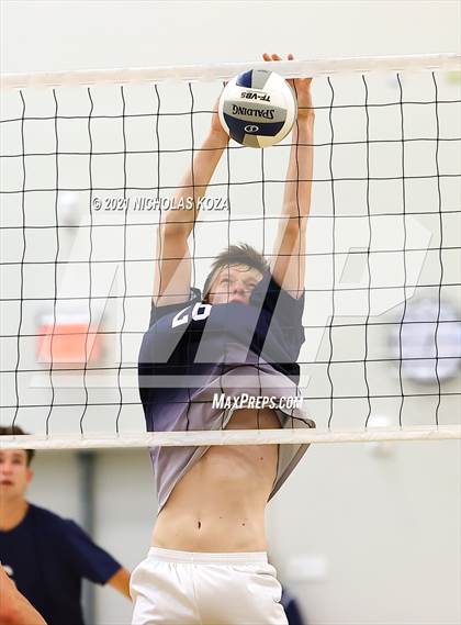 Thumbnail 1 in Loyola vs. Mira Costa (CIF D1 SoCal Regional Final) photogallery.