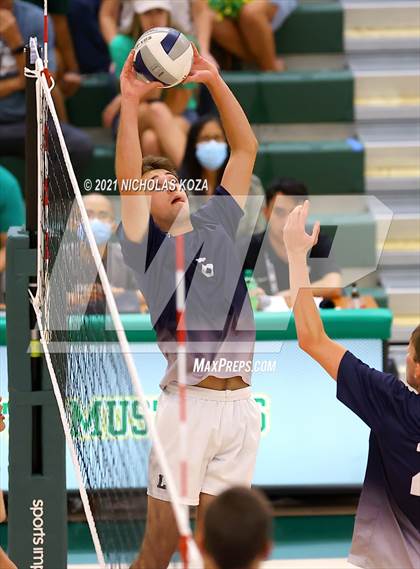 Thumbnail 2 in Loyola vs. Mira Costa (CIF D1 SoCal Regional Final) photogallery.