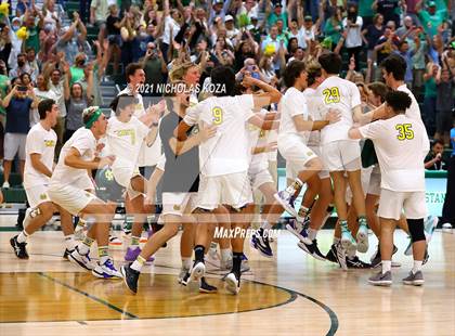 Thumbnail 3 in Loyola vs. Mira Costa (CIF D1 SoCal Regional Final) photogallery.