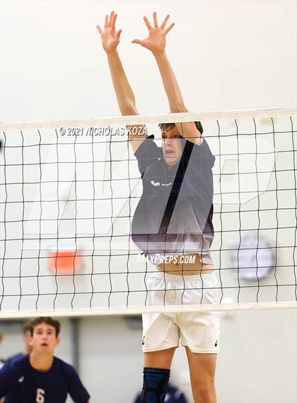 Thumbnail 1 in Loyola vs. Mira Costa (CIF D1 SoCal Regional Final) photogallery.