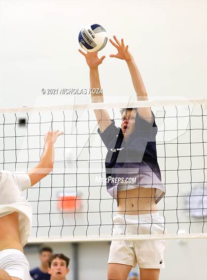 Thumbnail 2 in Loyola vs. Mira Costa (CIF D1 SoCal Regional Final) photogallery.