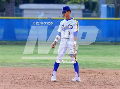 Thumbnail 2 in La Mirada vs. Gahr photogallery.