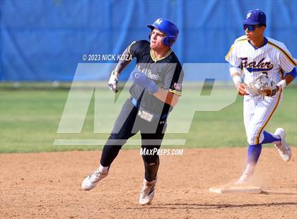 Thumbnail 1 in La Mirada vs. Gahr photogallery.