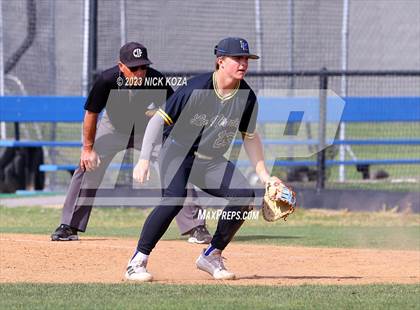 Thumbnail 3 in La Mirada vs. Gahr photogallery.