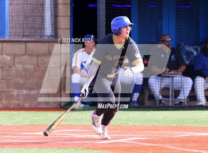Thumbnail 1 in La Mirada vs. Gahr photogallery.