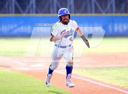 Thumbnail 3 in La Mirada vs. Gahr photogallery.