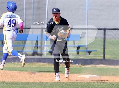 Thumbnail 2 in La Mirada vs. Gahr photogallery.