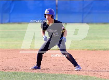 Thumbnail 1 in La Mirada vs. Gahr photogallery.